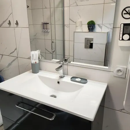 Cerises Love- Room- Balneo *