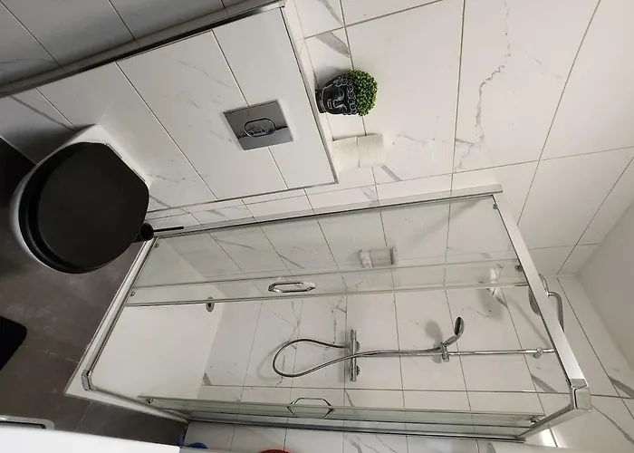 Апартаменты Cerises Love- Room- Balneo Sarralbe